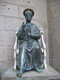 La Statue de Saint-Pierre