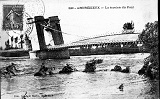 Le Pont aprs la Crue