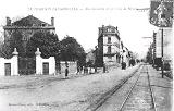 Rue Gambetta et Croix de Mission
